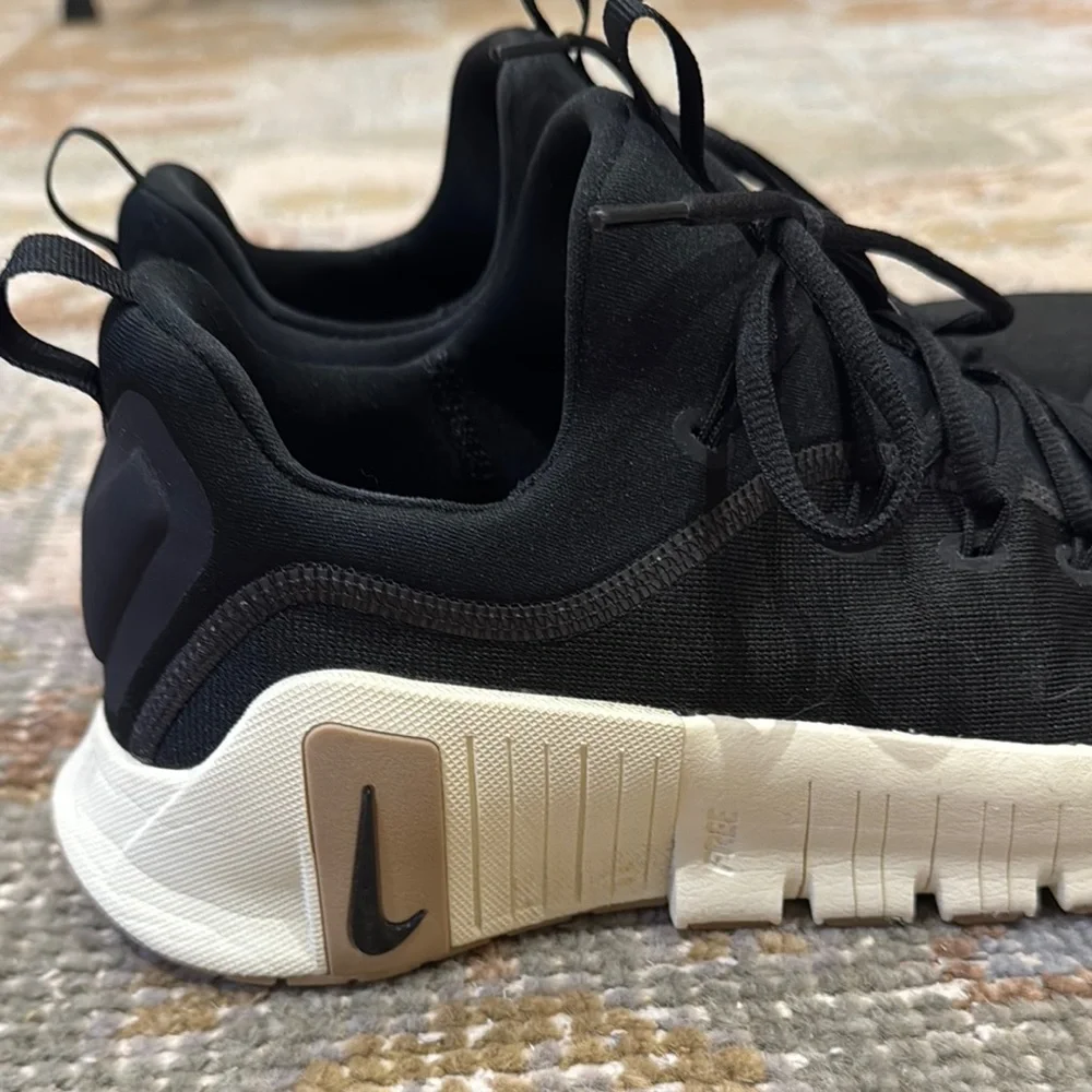 Nike Cross-Training Sneakers - Picture 3 of 5